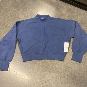 Spiritual gangster
blue crewneck cropped